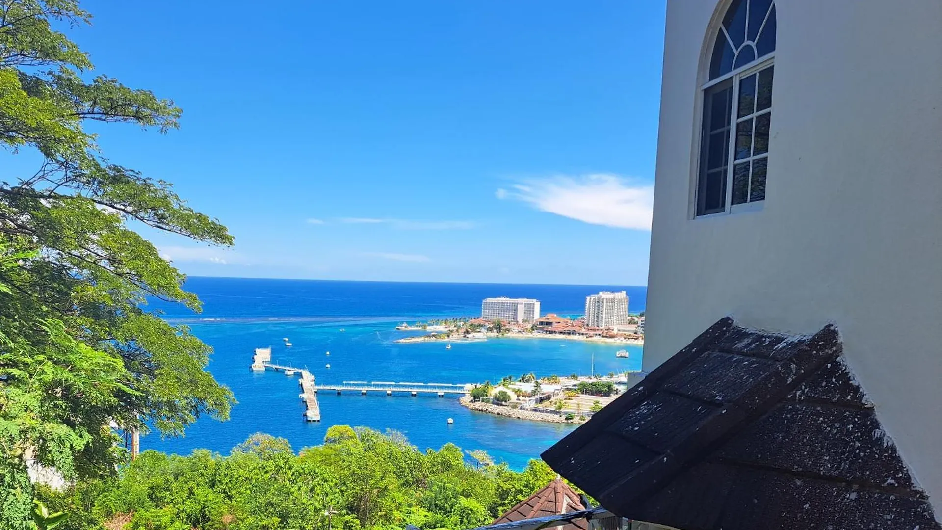 Ivory Tower Ocho Rios Apartment
